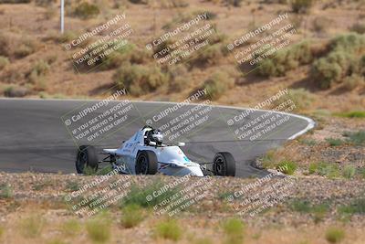 media/Jun-01-2025-CalClub SCCA (Sun) [[eae223c5dd]]/Group 3/Qualifying/